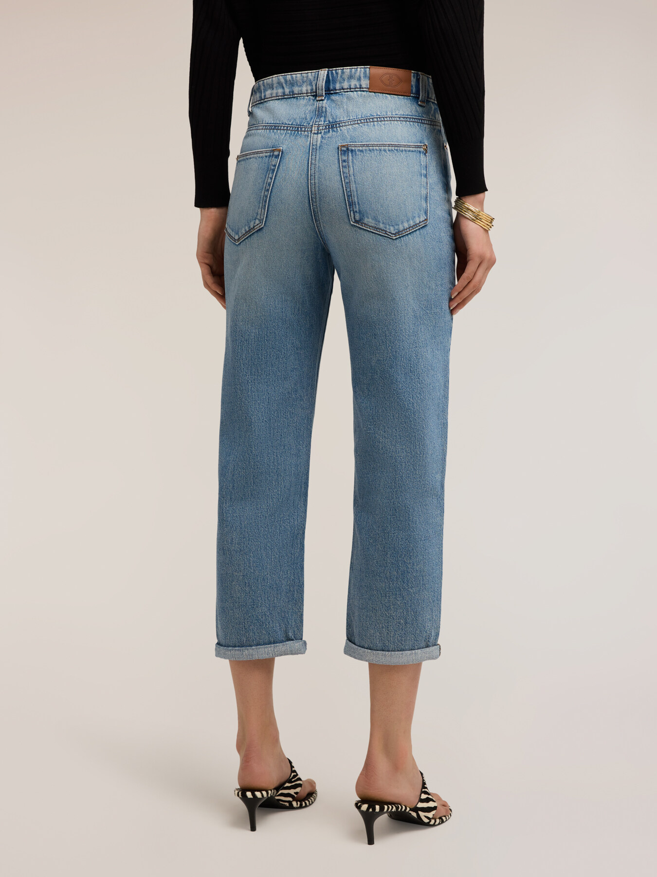 Jean boyfriend avec revers image number 1