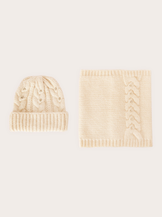 Scarf and hat set with crystal stones