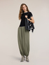 Glatter Viskose-Strickpullover mit kontrastierenden Kanten image number 2