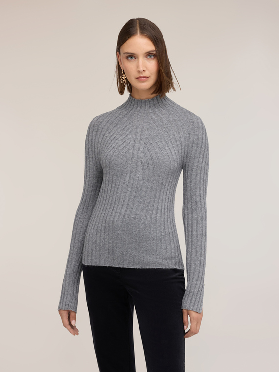 Ribbed turtleneck sweater in wool blend
