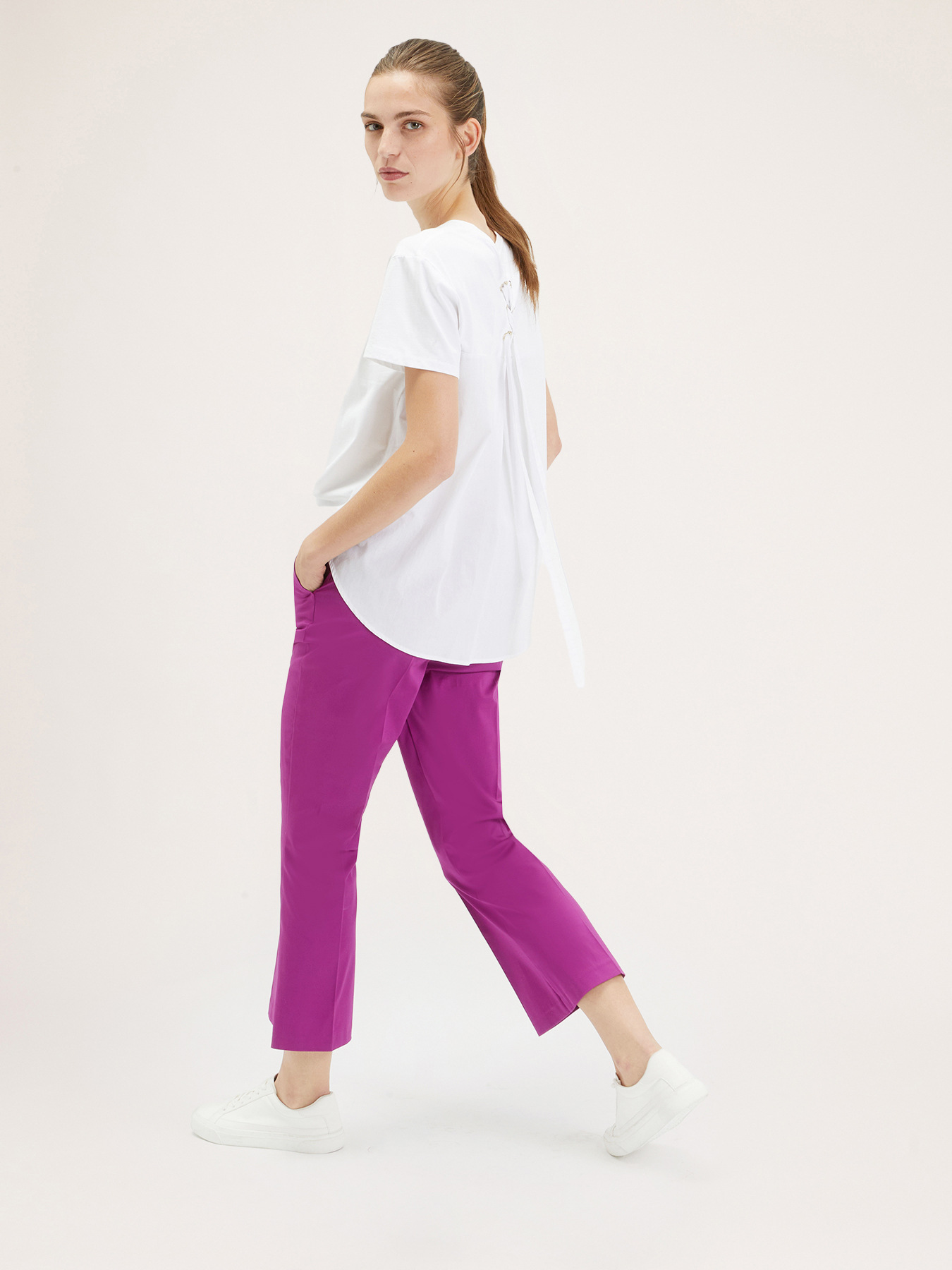 Solid colour kick flare trousers image number 4