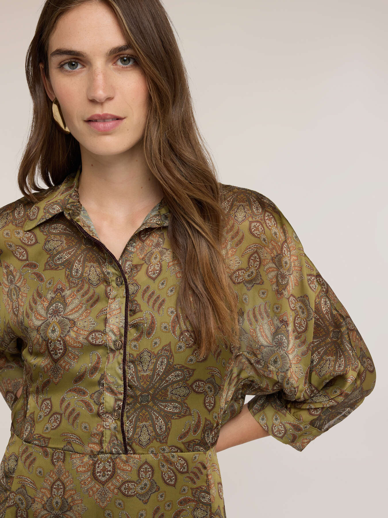 Satin shirt dress with print image number 3