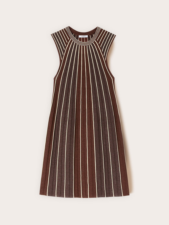 A-line dress in pleated knit