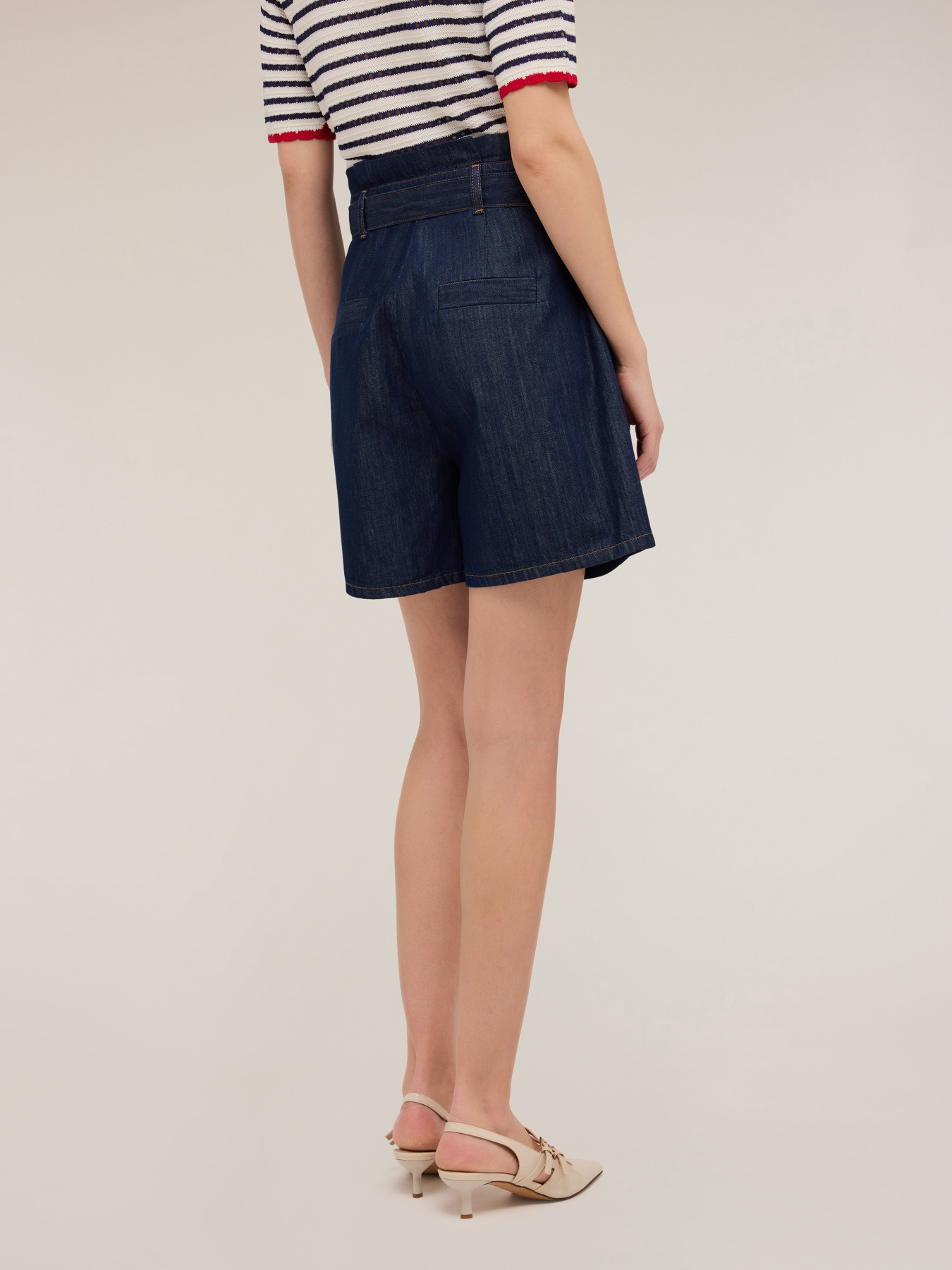 Shorts a vita alta in denim image number 1