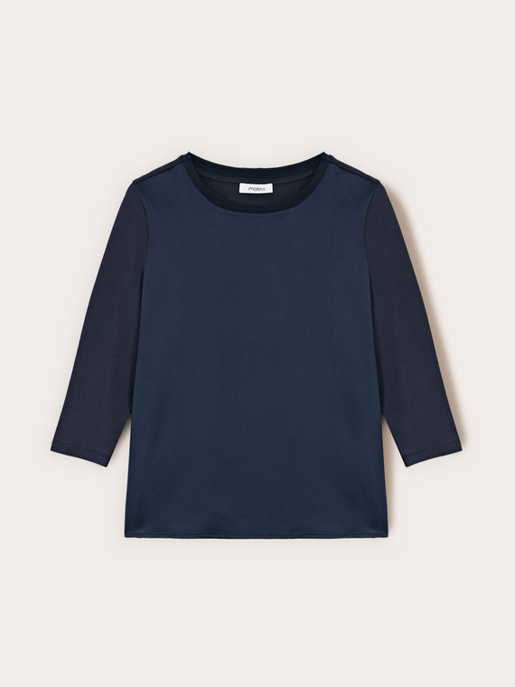 Two-material T-shirt