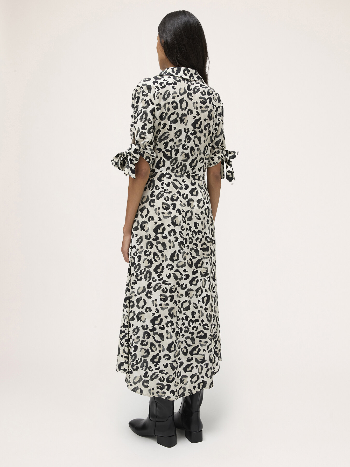 Weich fallendes Kleid mit Animalier-Muster image number 2