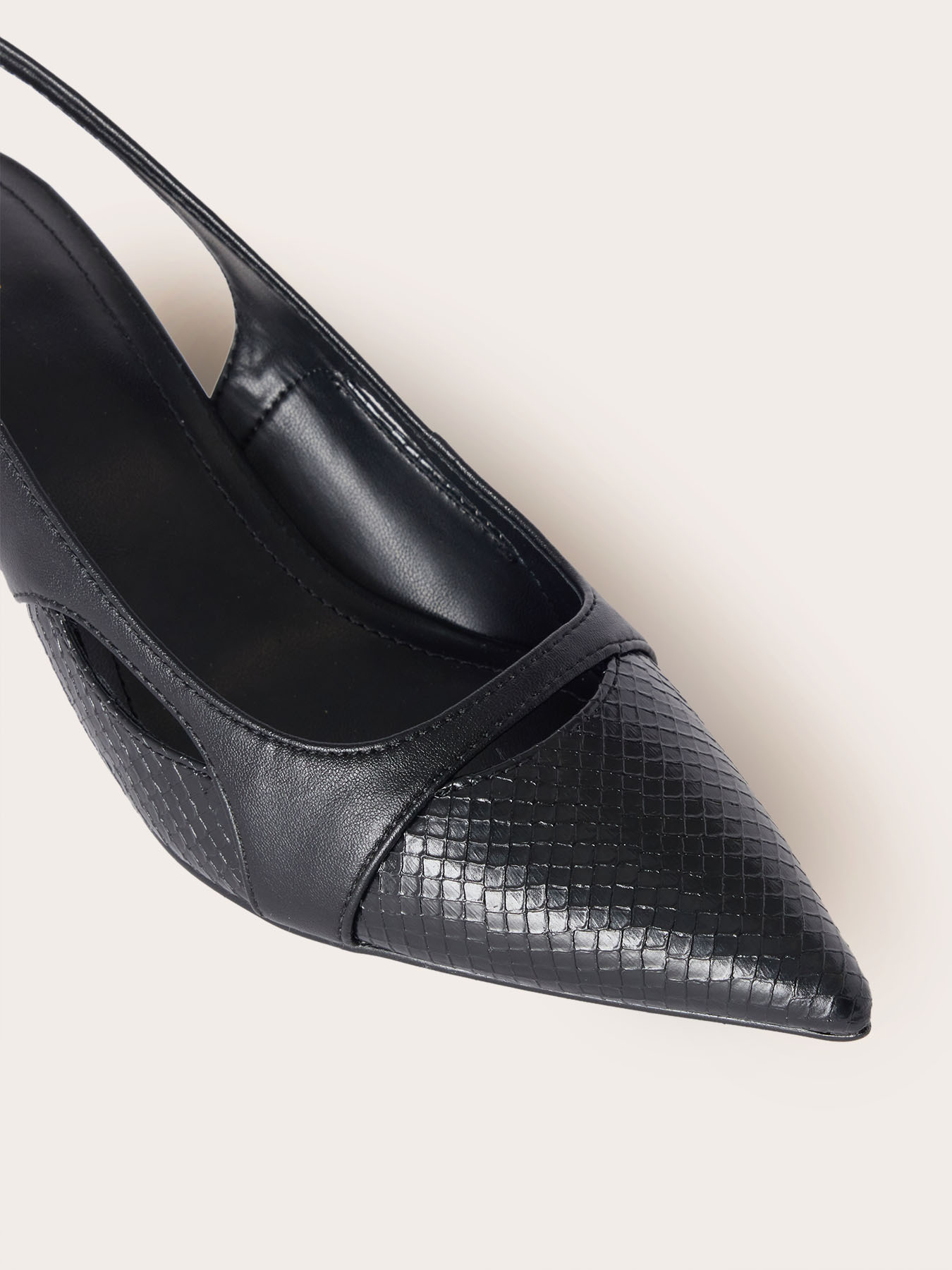 Slingback pumps with spool heel image number 3