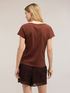 T-Shirt mit Stickerei auf der Schulter image number 1