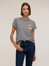 Gestreiftes T-Shirt mit Patch image number 0