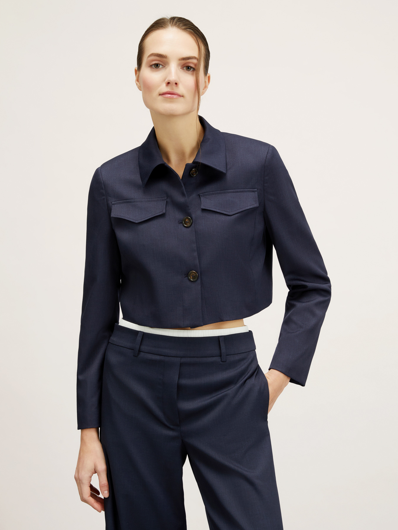 Cropped jacket with flaps image number 0