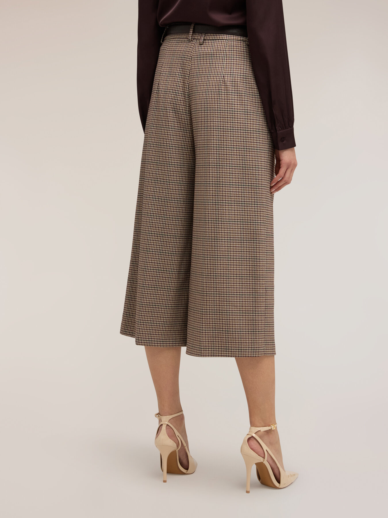 Cropped trousers in yarn-dyed check fantasy image number 1