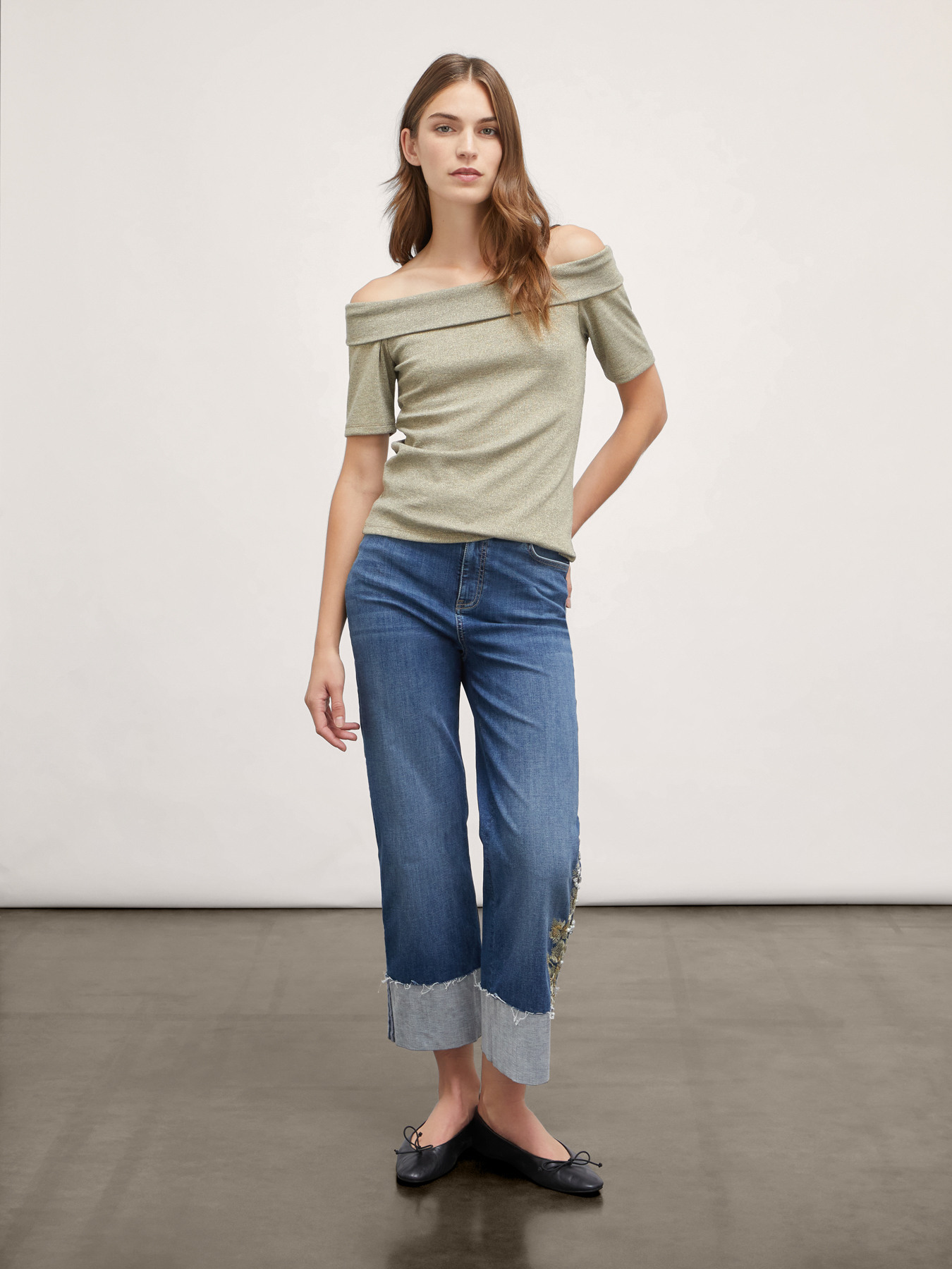 Jean cropped avec broderie image number 3