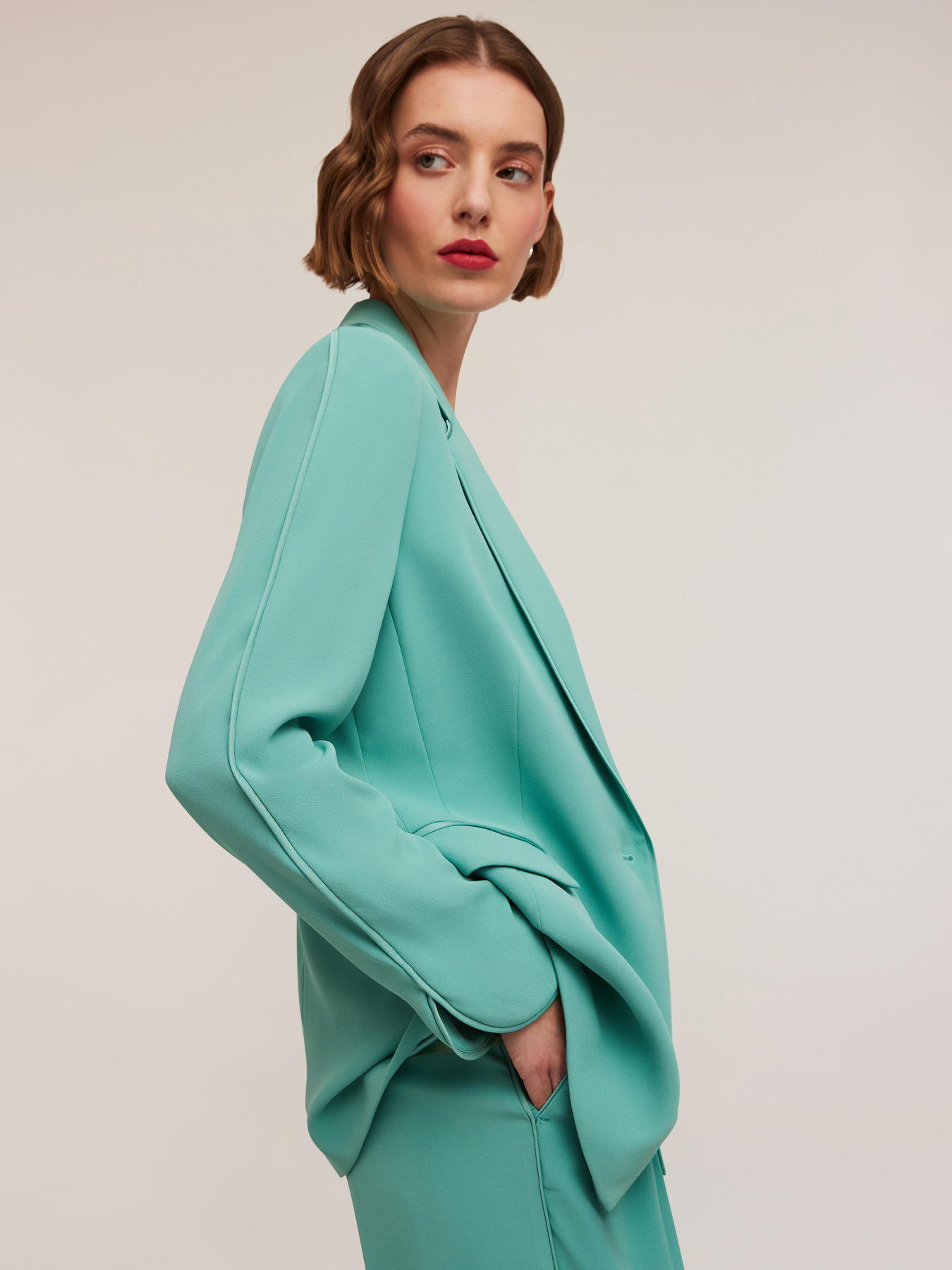 Blazer da completo con piping in tono image number 0