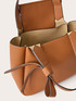 Shopper with adjustable handles image number 4
