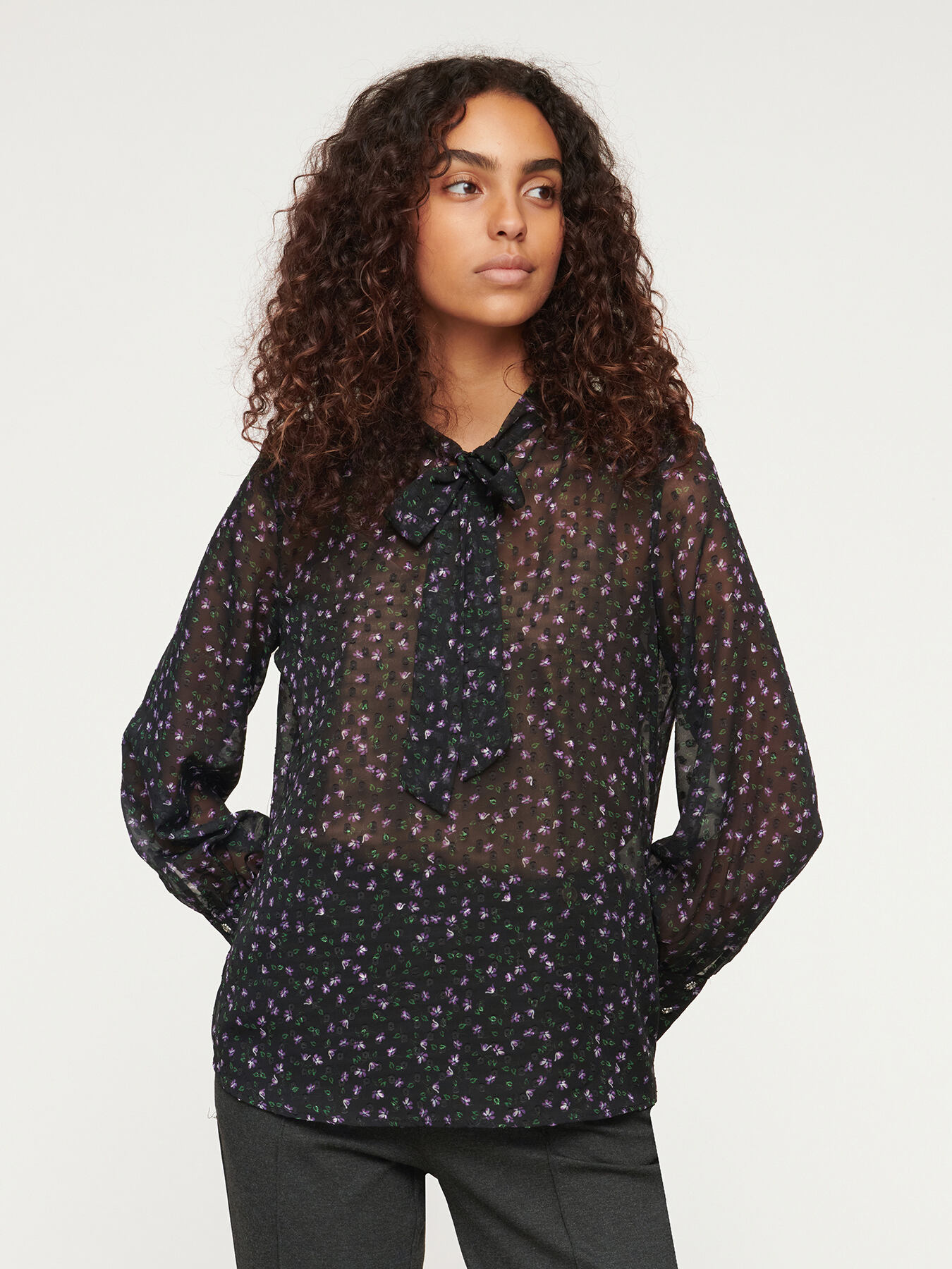 Blouse avec n&oelig;ud avec imprim&eacute; fleurs image number 2