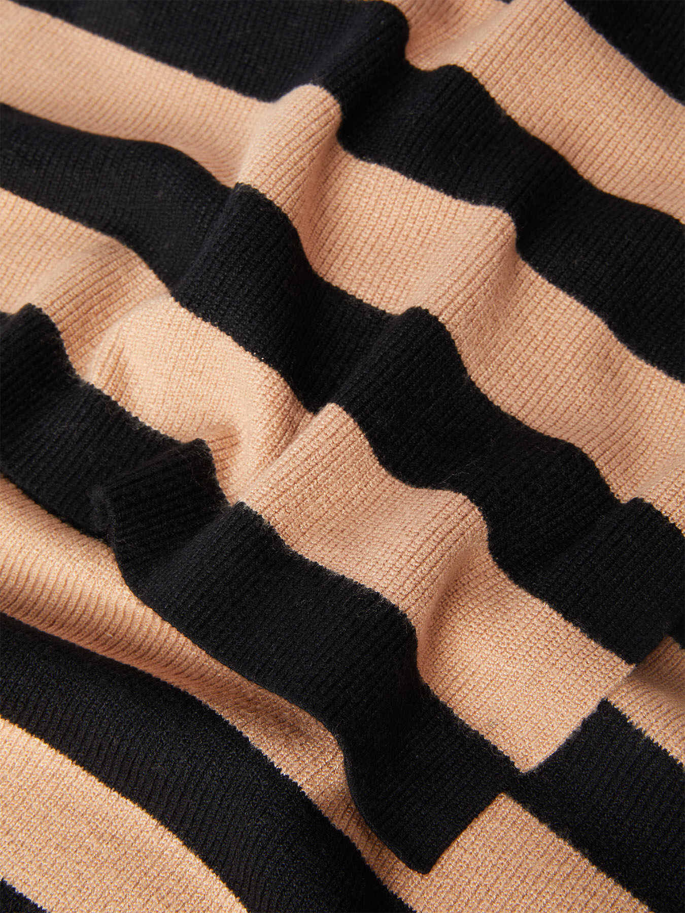 Bufanda de rayas image number 2