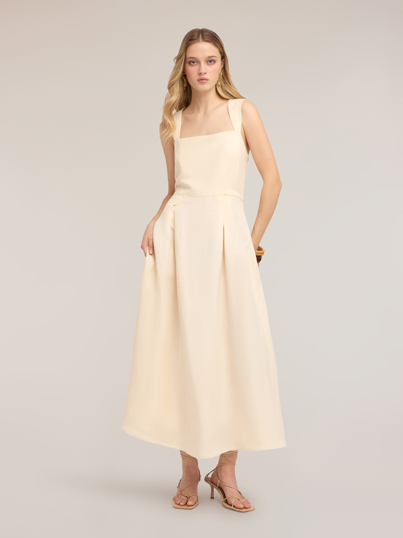 Square neck dress in linen blend image number 2