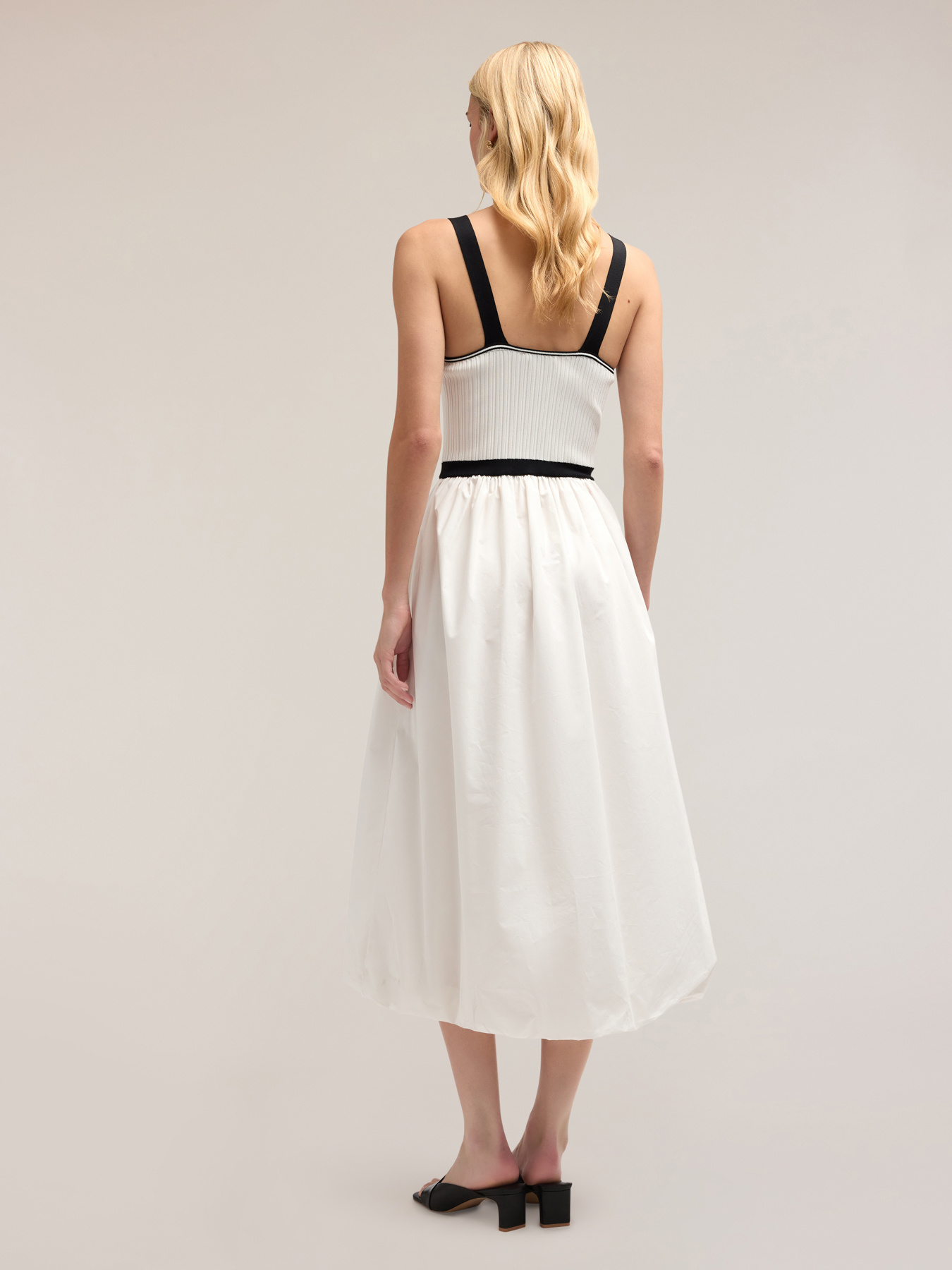 Kleid aus zwei Materialien mit Tellerrock image number 1