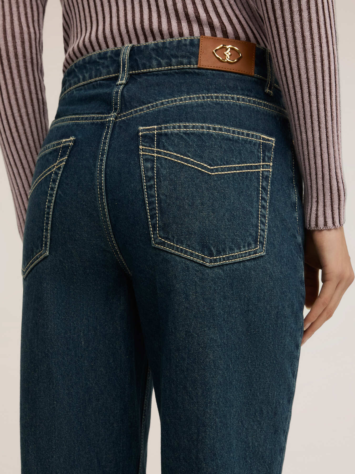 Jeans cropped cu tiv image number 3