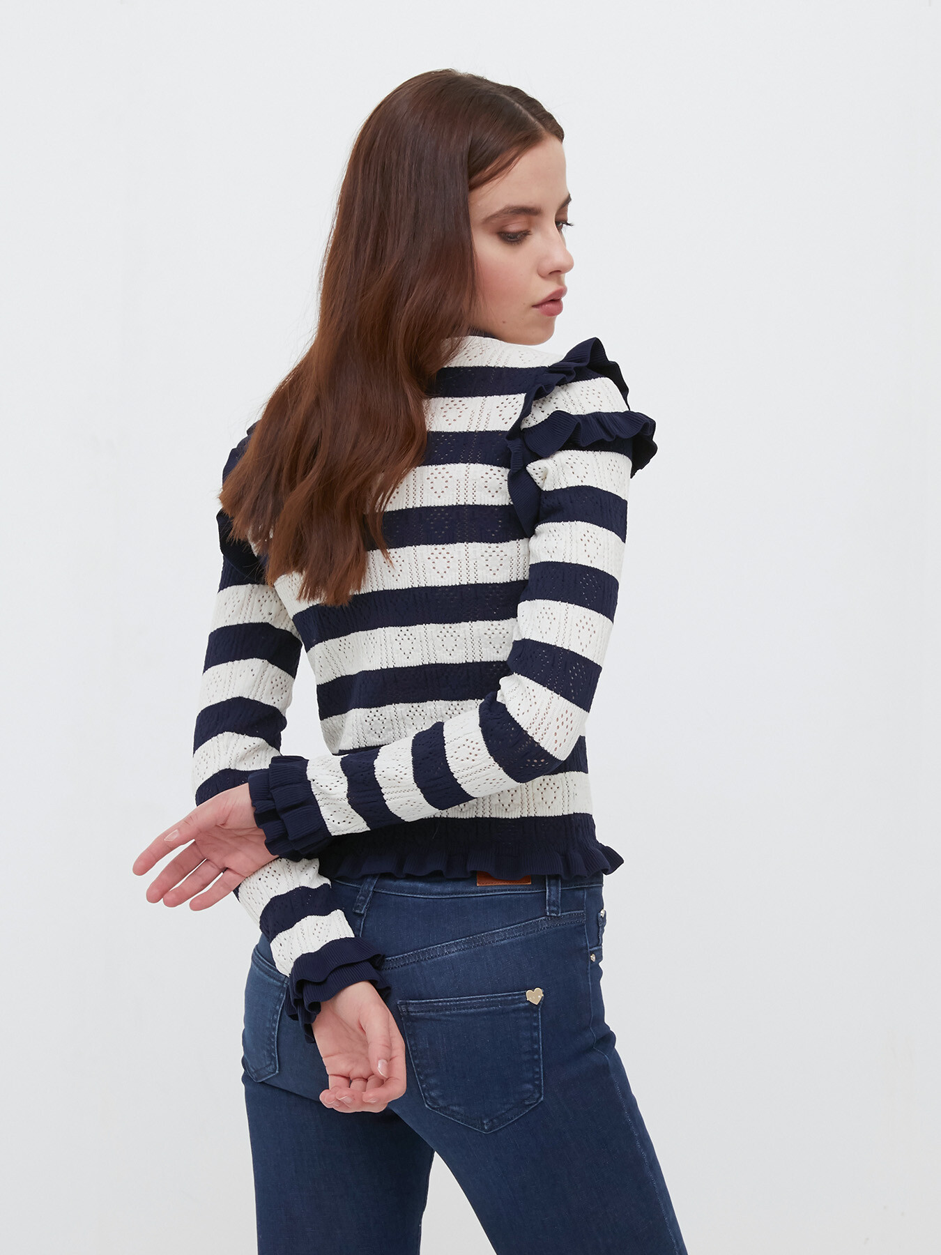 Maglia traforata a righe image number 1