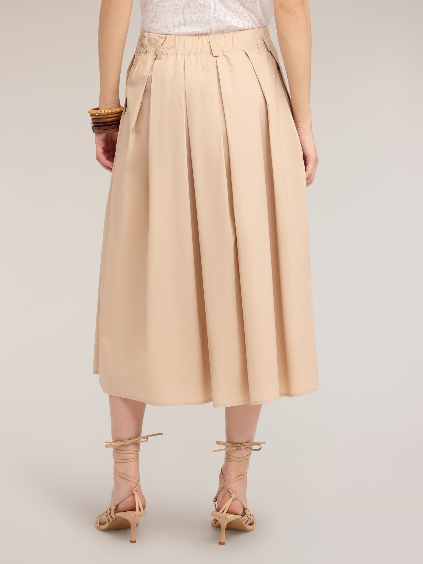 Pleated midi skirt in poplin image number 1