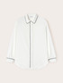 Camisa con ribetes y abertura trasera image number 4