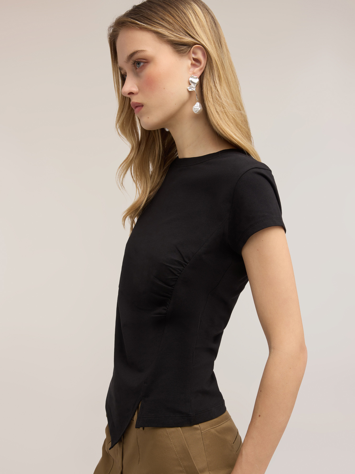 T-shirt with asymmetric side draping image number 3