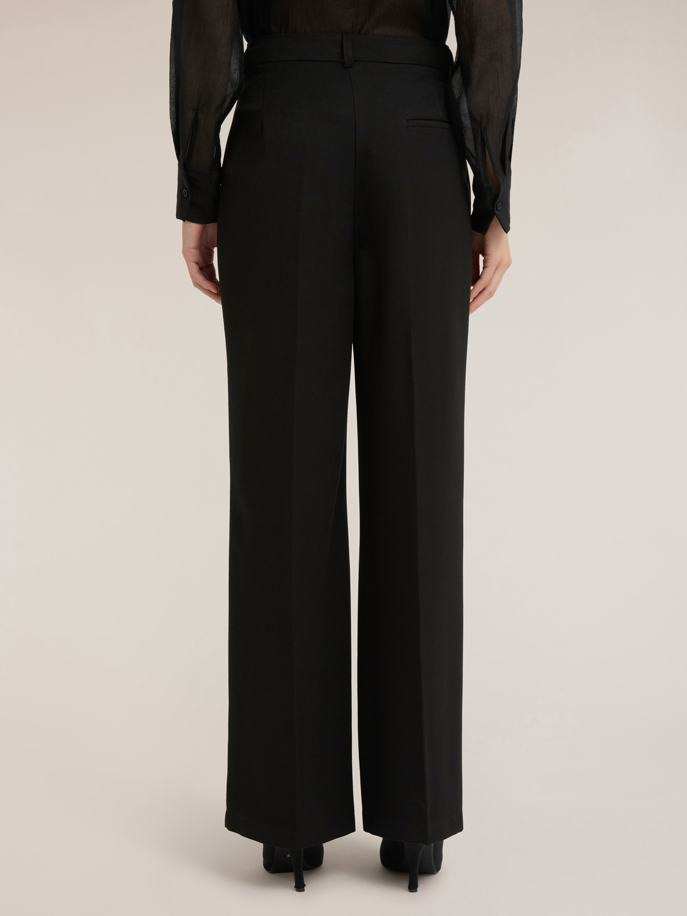 Pantalon palazzo à plis image number 1