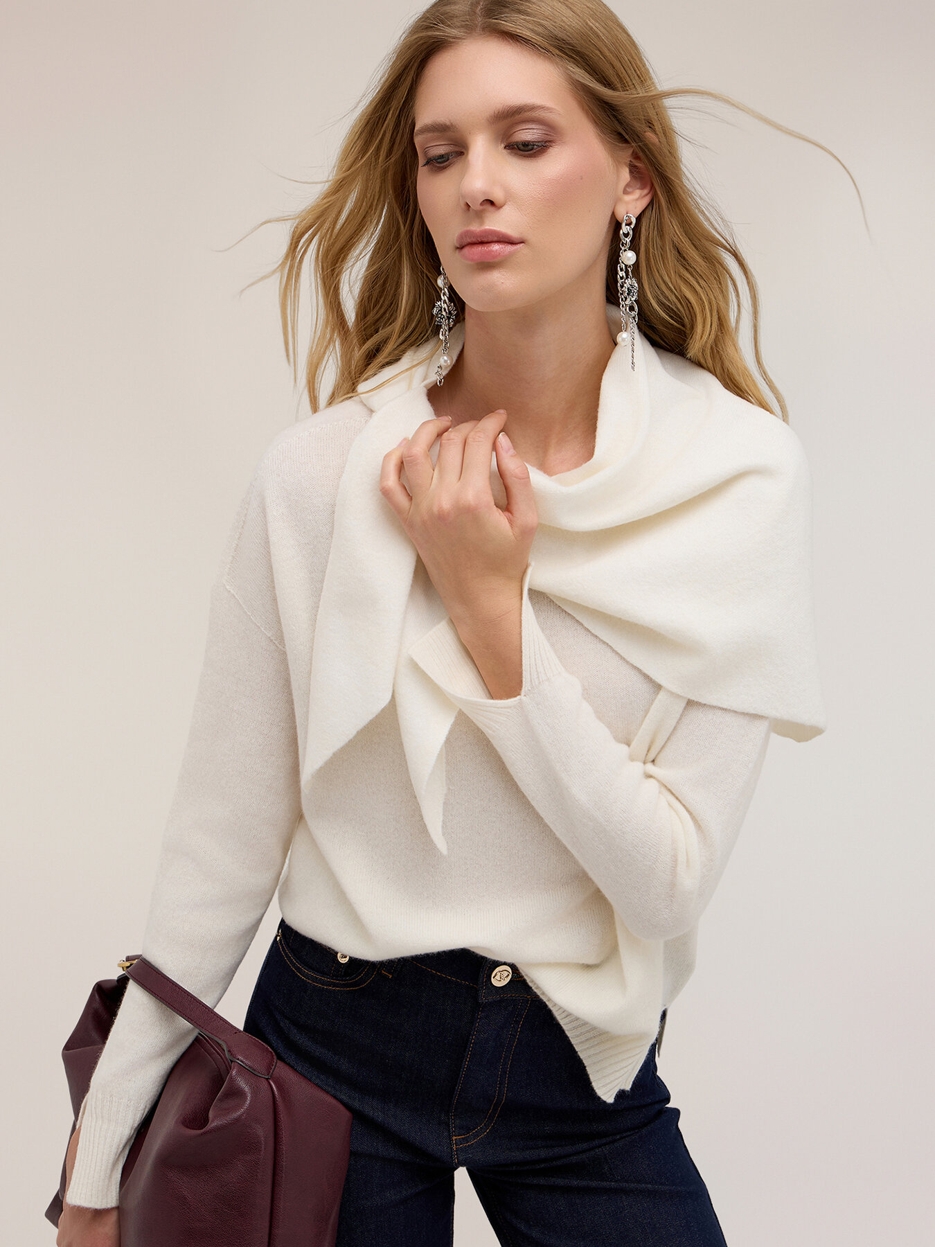 Wool boat-neck sweater image number 3