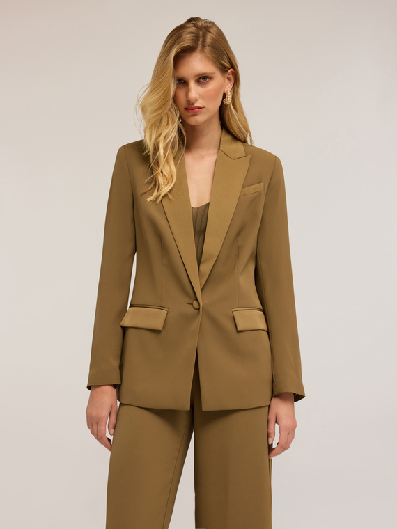 Blazer en satin envers