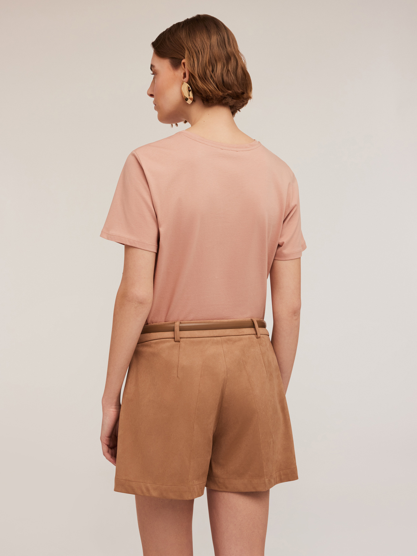 Tricou cu paiete și inscripție brodată image number 1