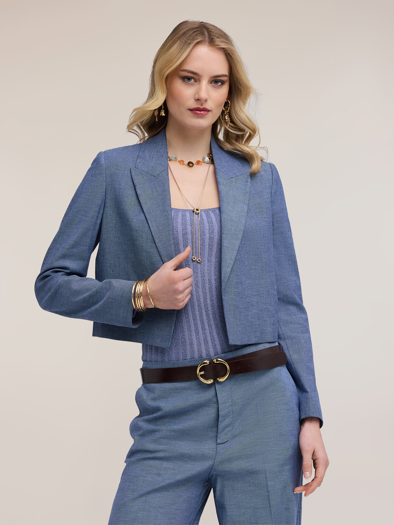 Short linen blend jacket image number 1