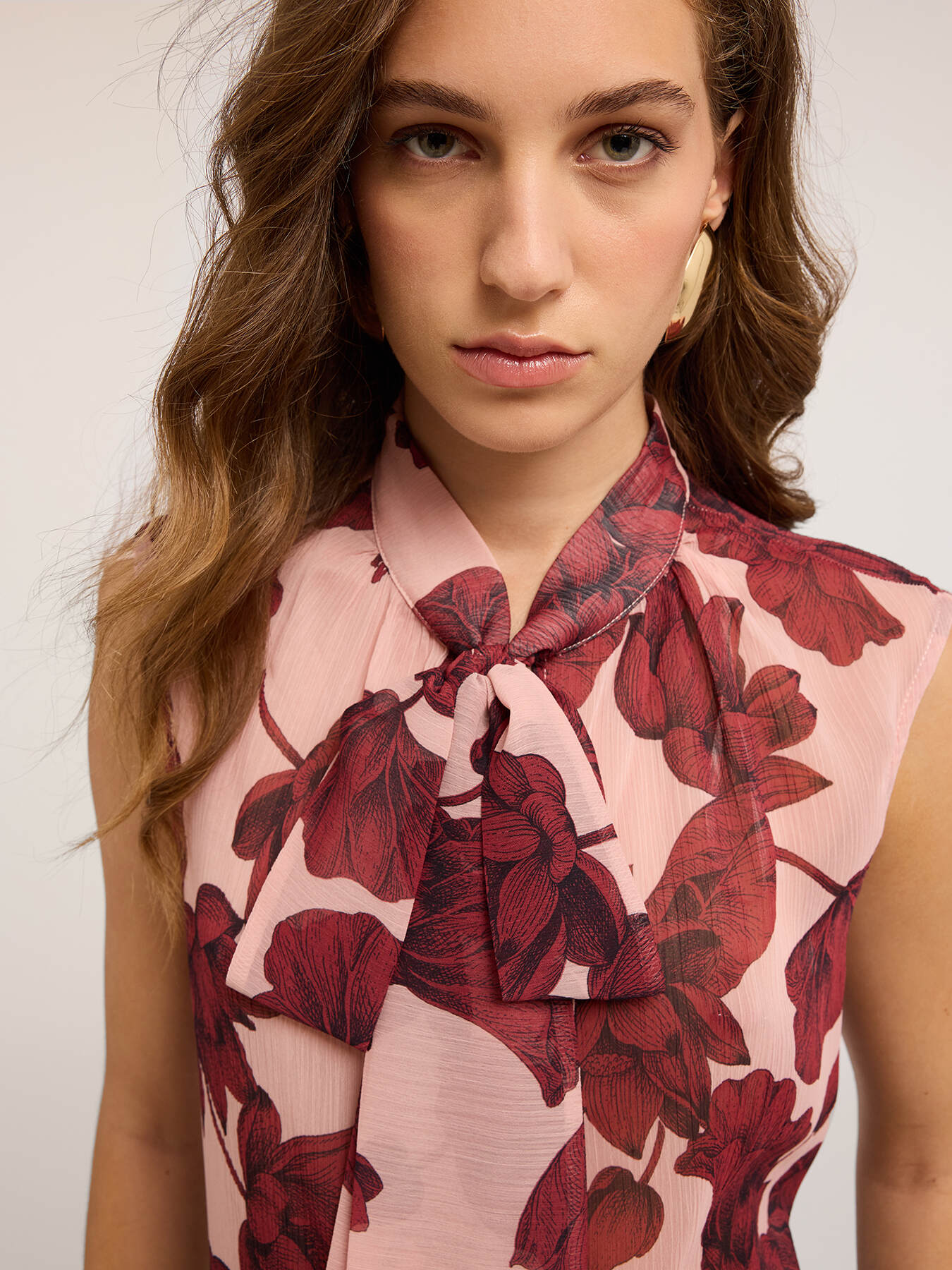 Floral blouse in crêpon image number 2