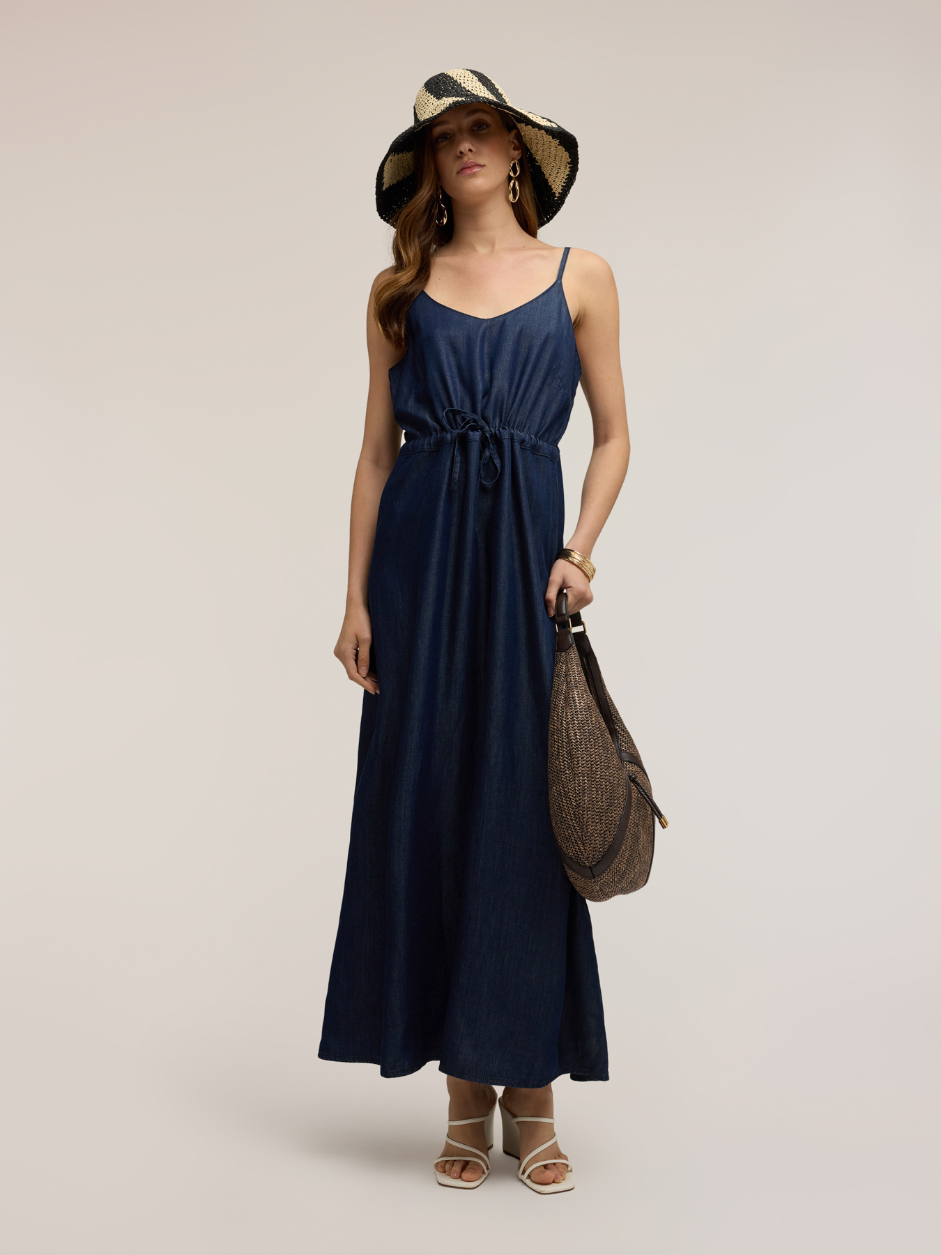 Robe longue en denim lyocell image number 3