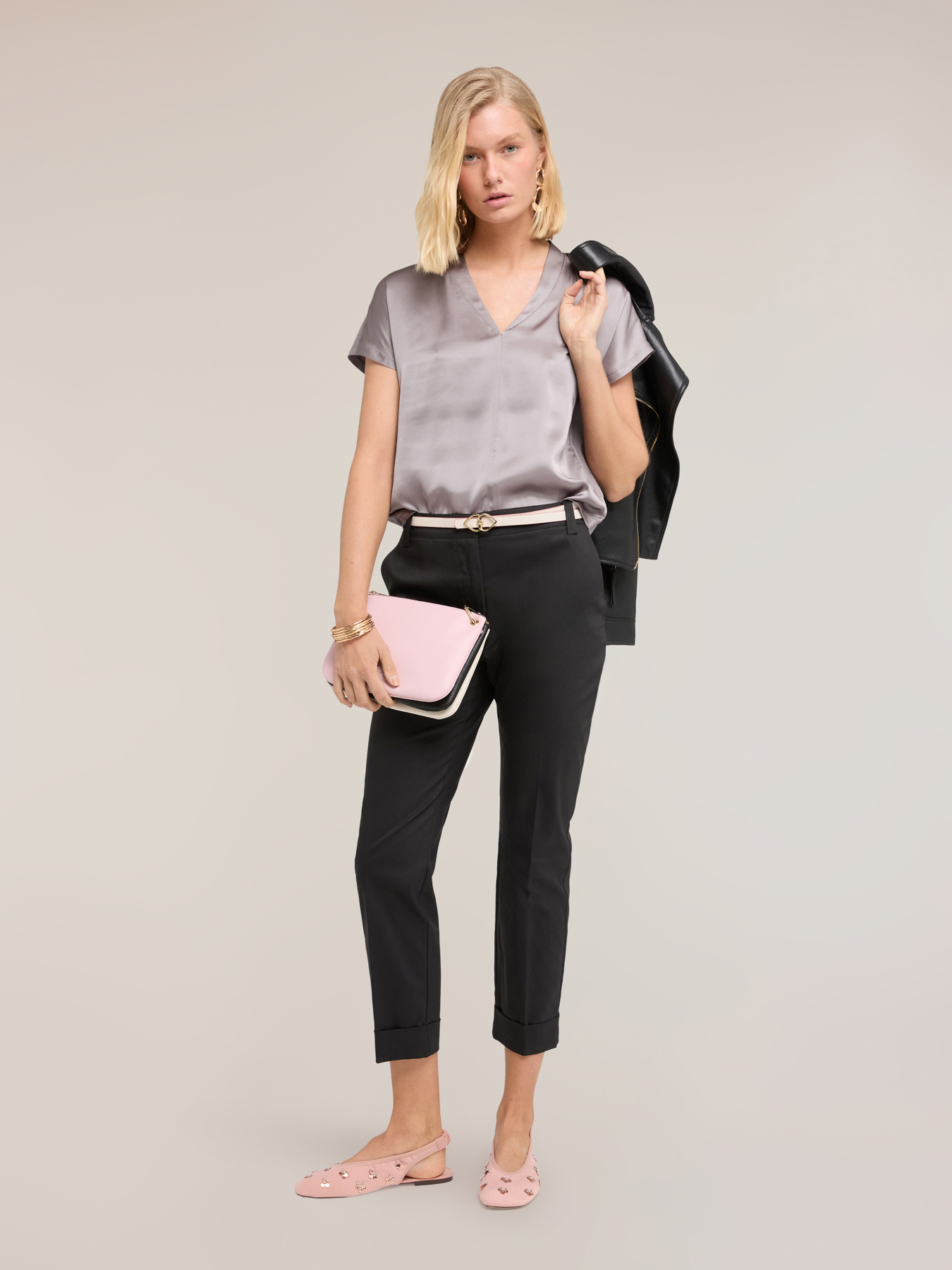 Two-material V-neck T-shirt image number 2