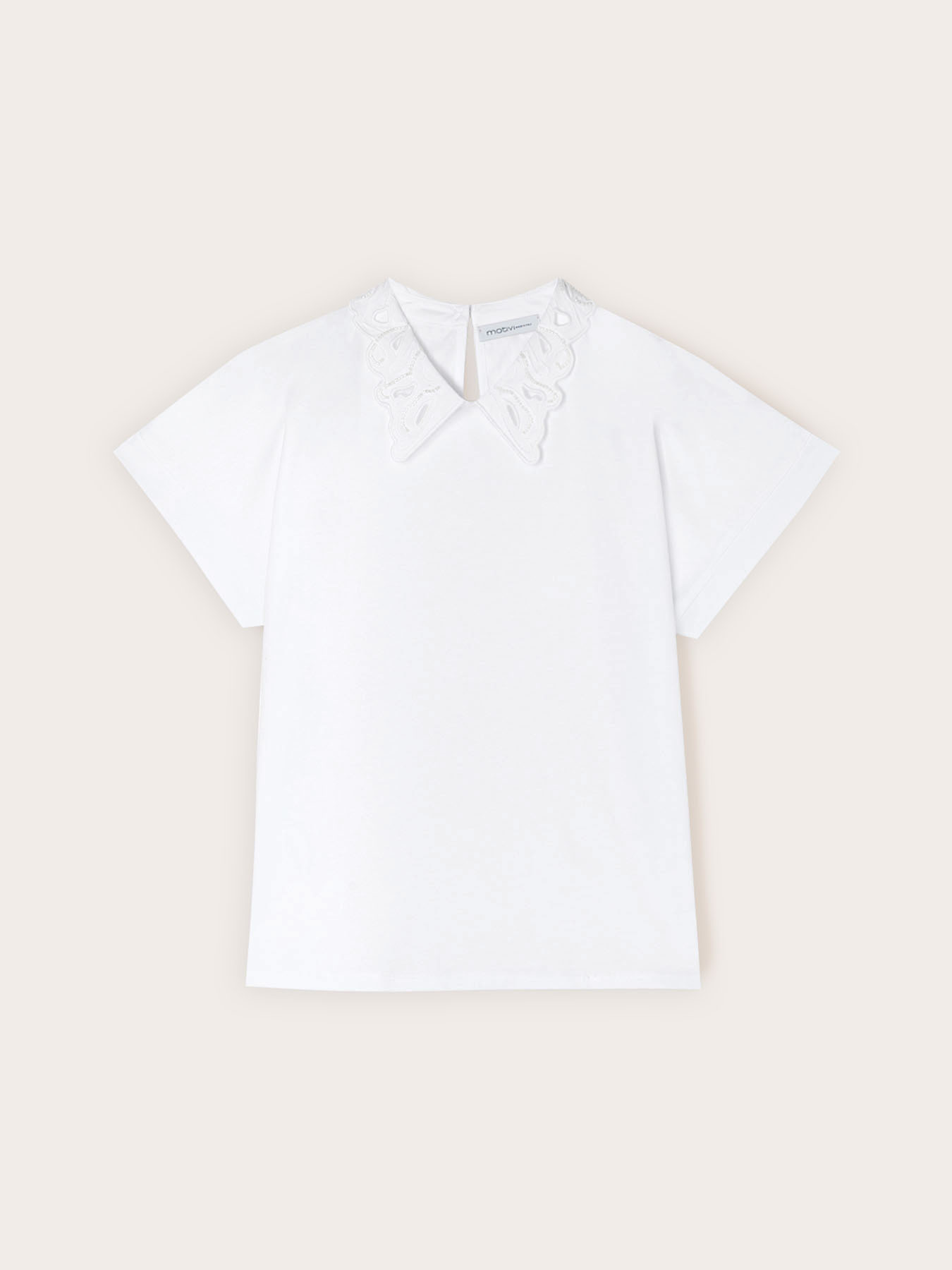 T-shirt with embroidered collar image number 4