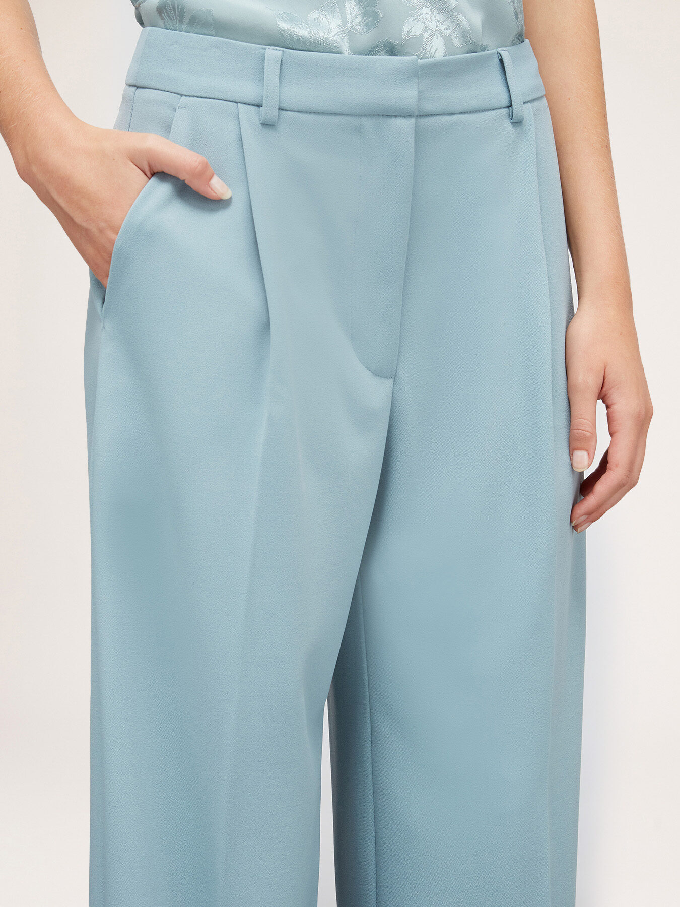 Pantalon large avec plis image number 2