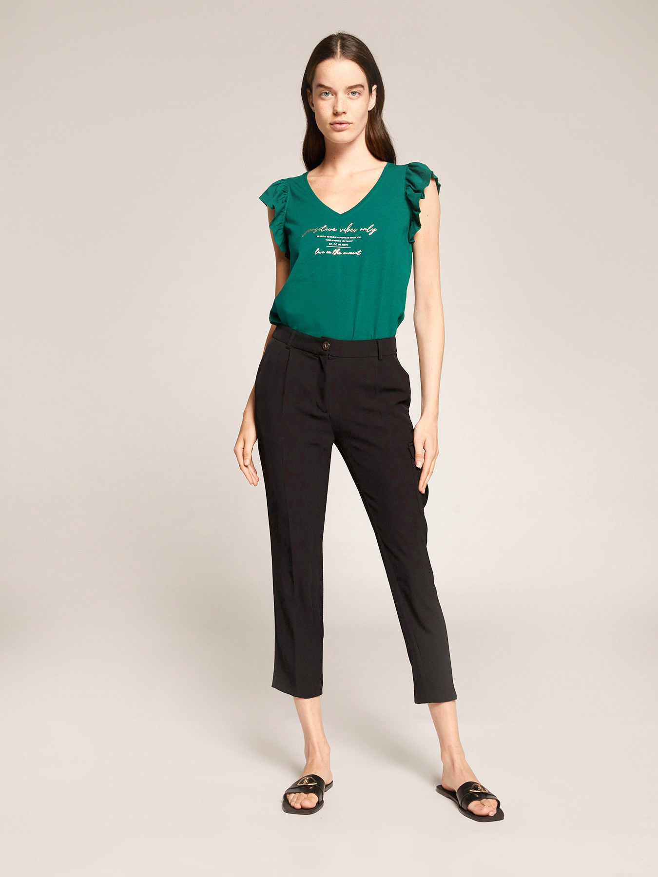 Solid colour cargo trousers image number 0