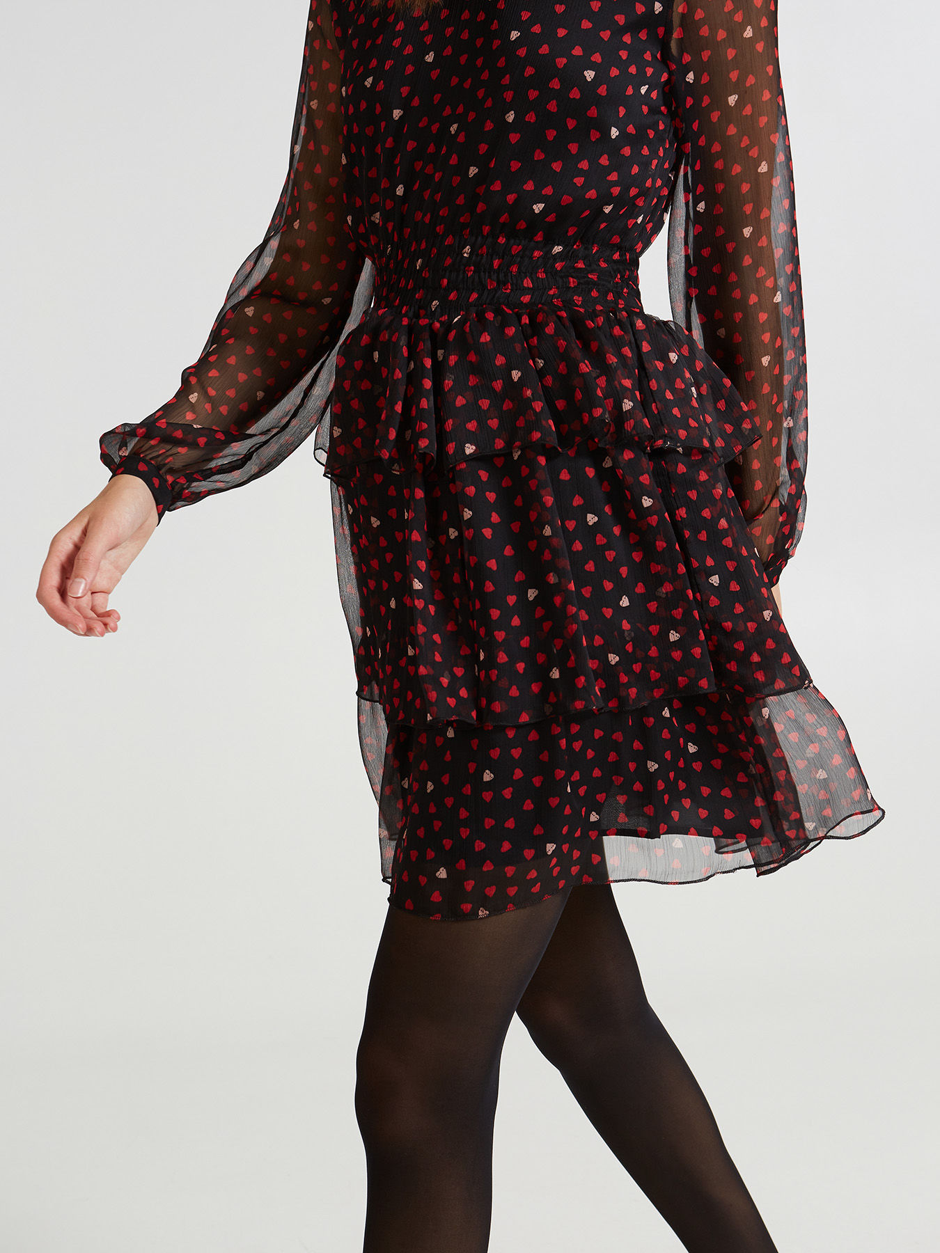 Kleid aus mit Herzen bedrucktem Georgette image number 0