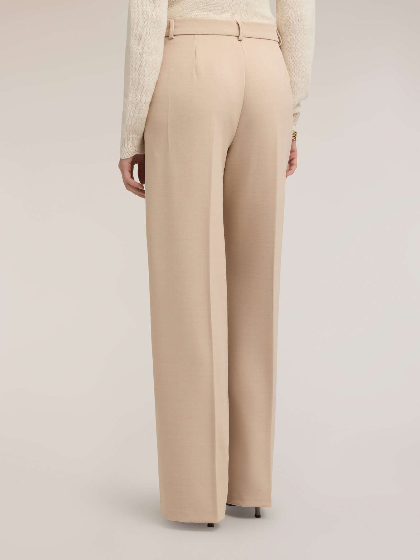 High-waisted palazzo pants with pleat image number 2