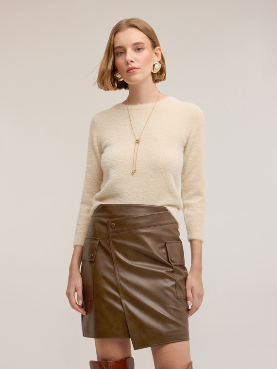 Crew neck sweater in viscose blend