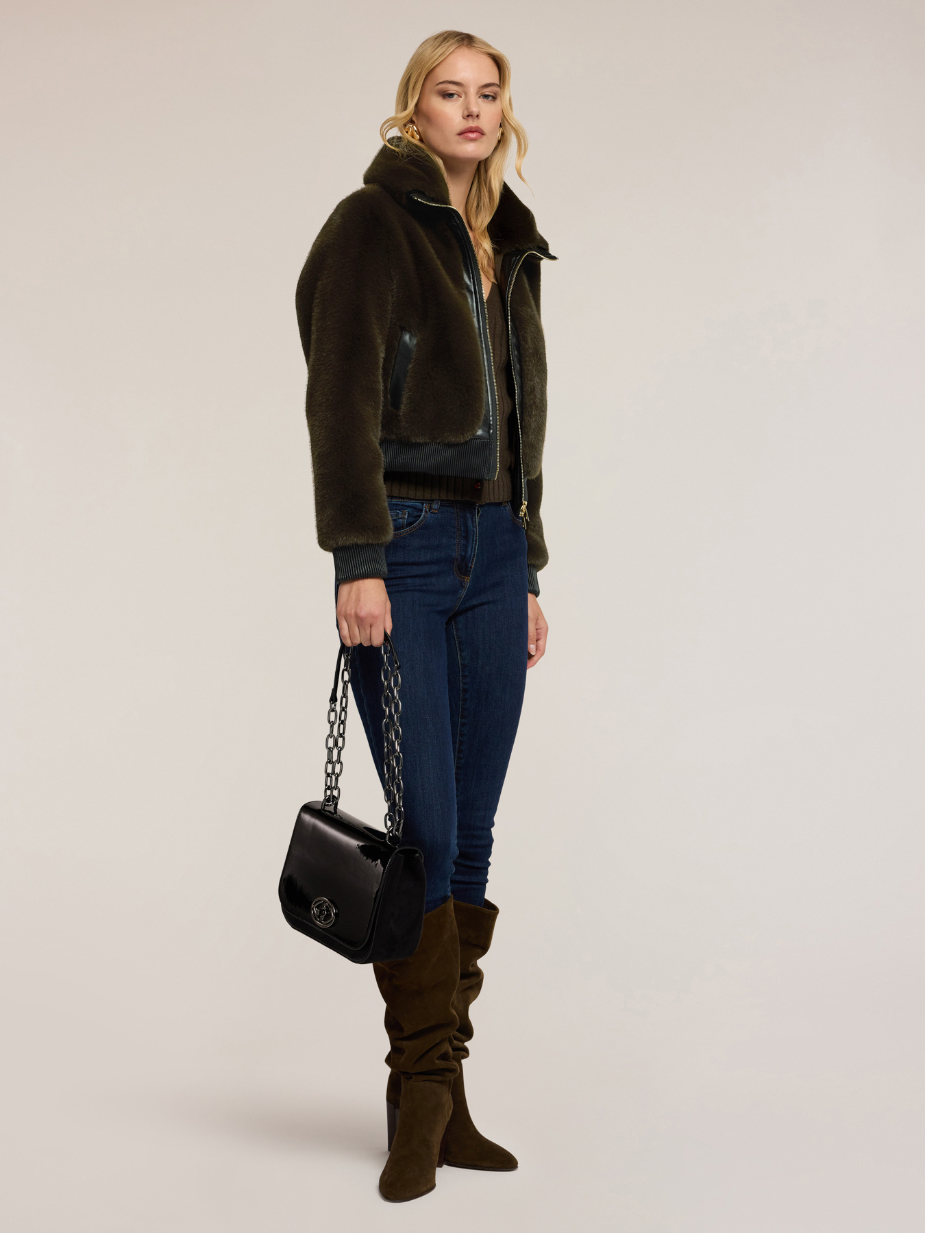 Chaqueta de efecto peluche con inserciones image number 3