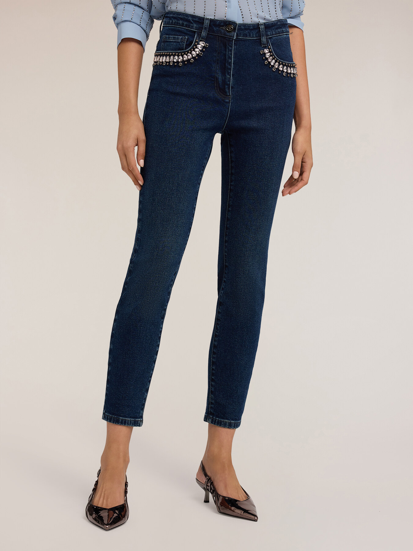 Jeans skinny con tasche ricamate image number 2