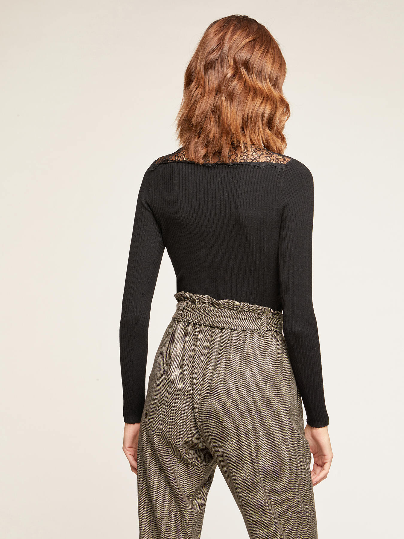 Maglia a coste con bordo in pizzo image number 1