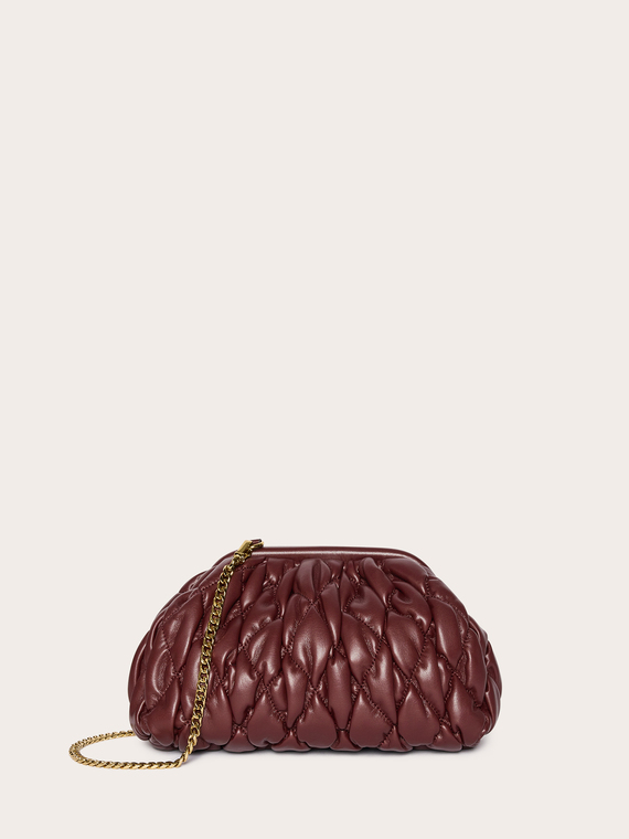 Pochette matelass&eacute;e avec bandouli&egrave;re cha&icirc;ne