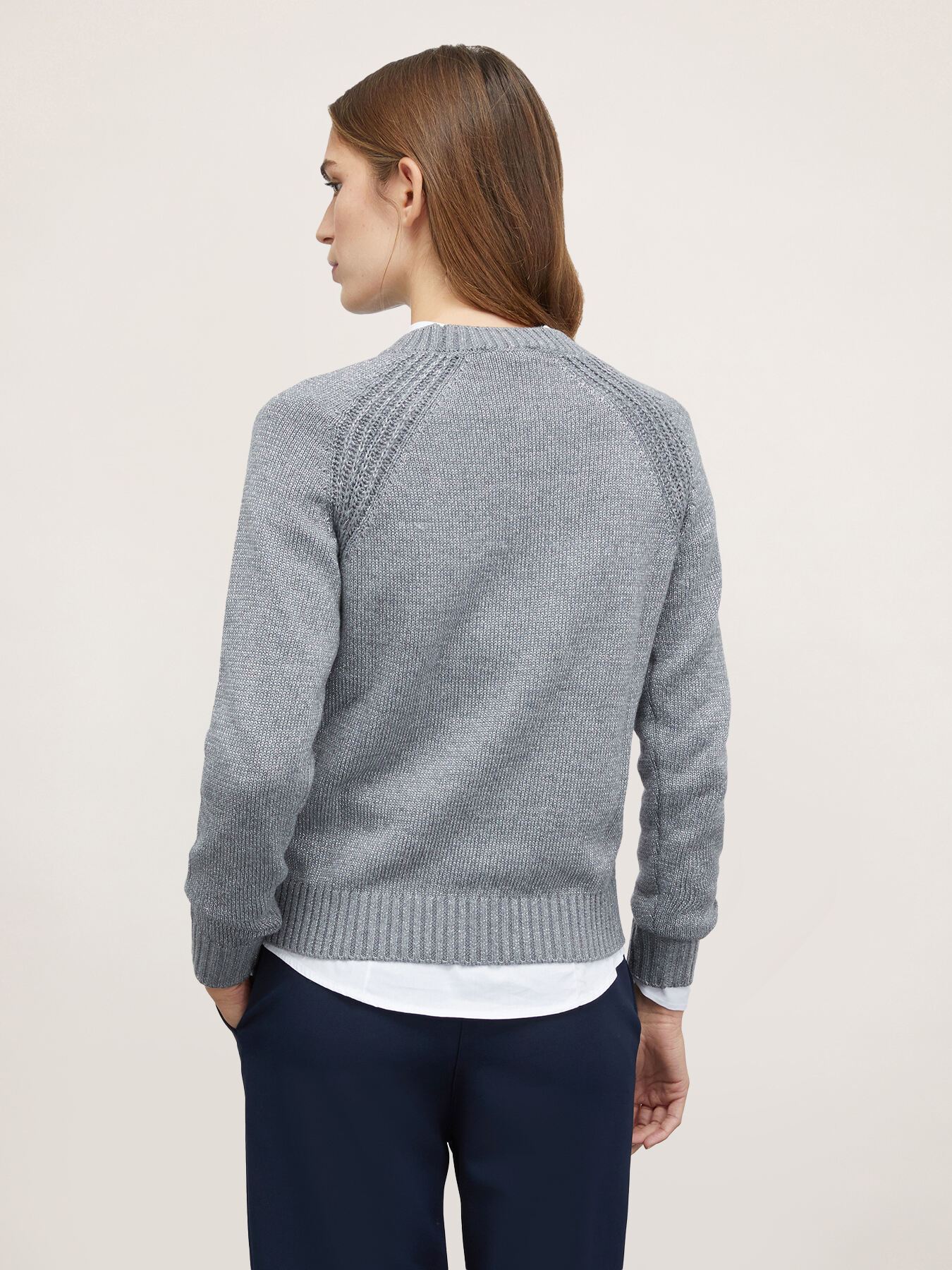 Jersey de cuello redondo con texto jacquard image number 1