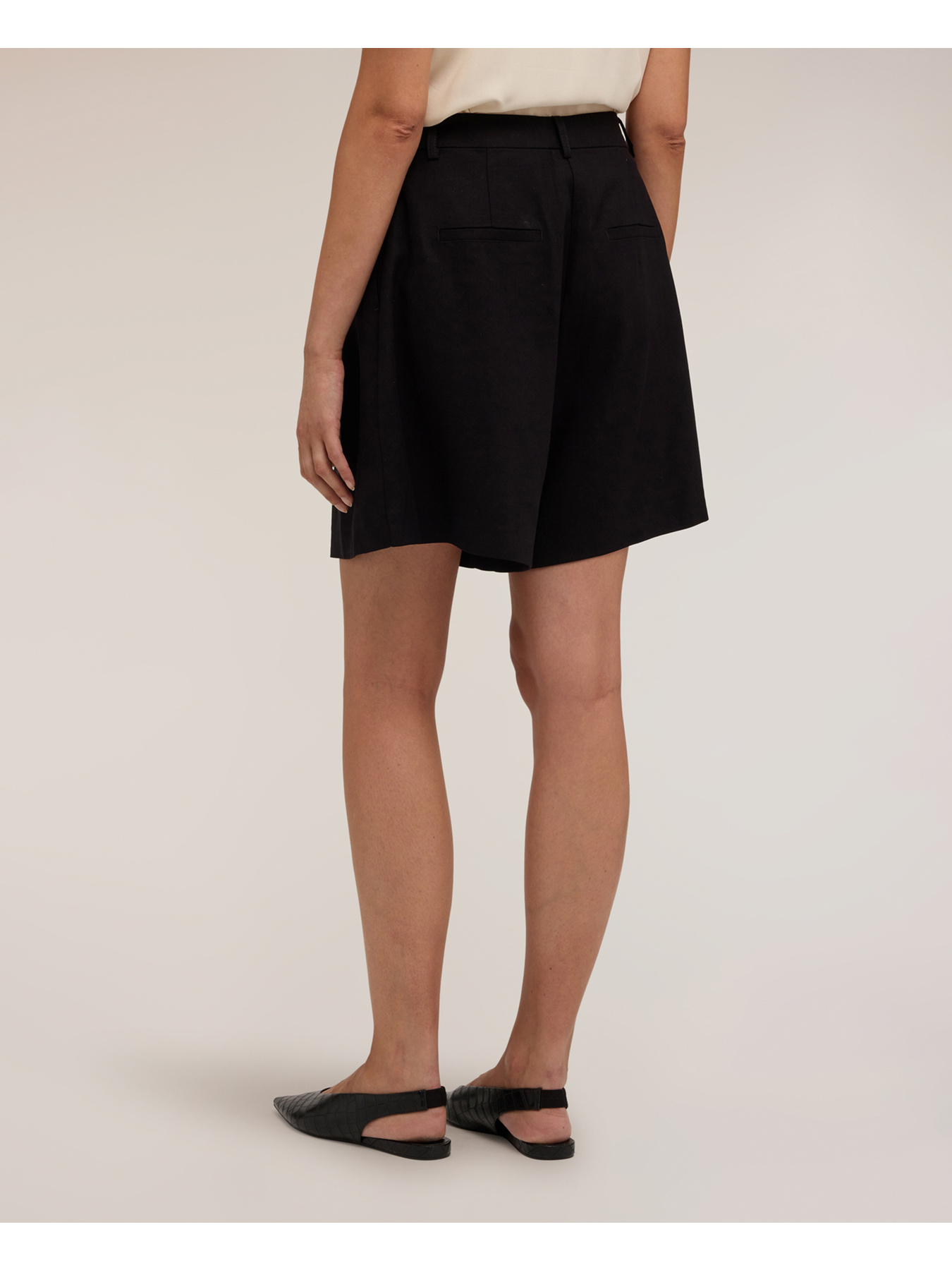 Shorts mit hoher Taille aus Leinenmischung mit Abn&auml;hern image number 1