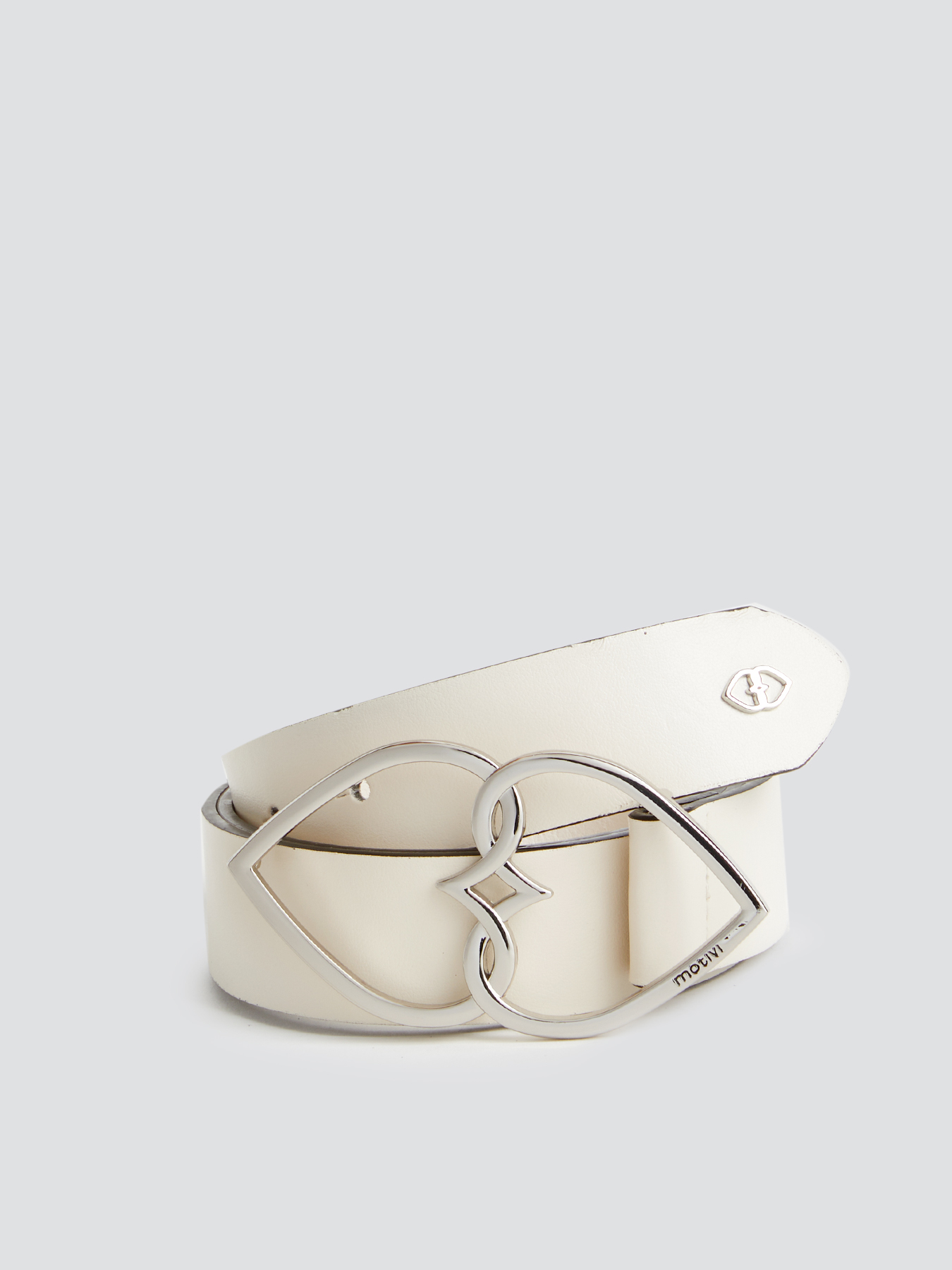 Faux leather belt with heart buckle image number 0