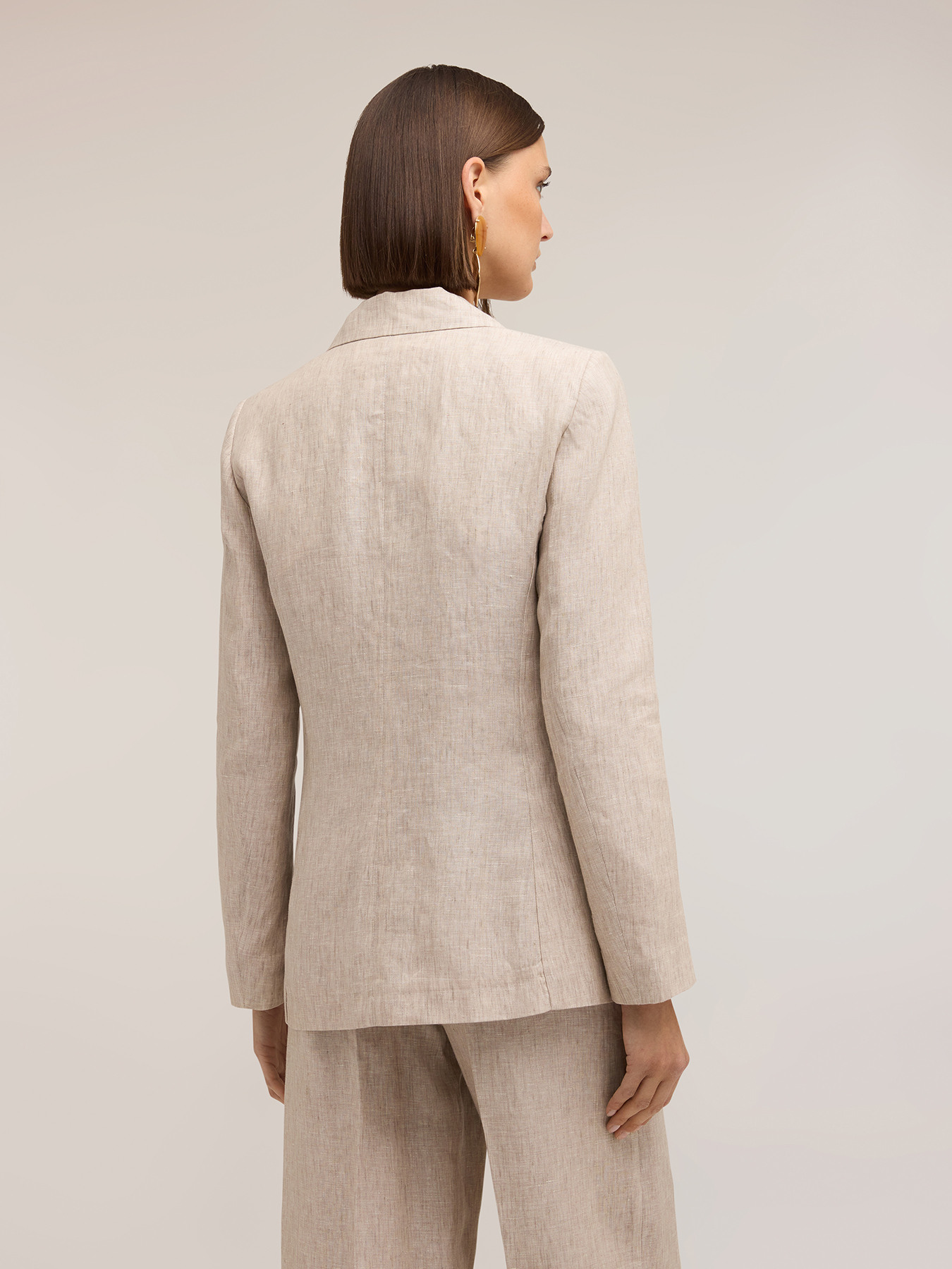 Double-breasted linen blazer image number 1