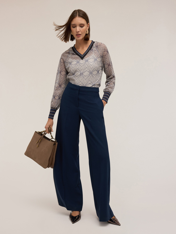 Geometric pattern sweater with top